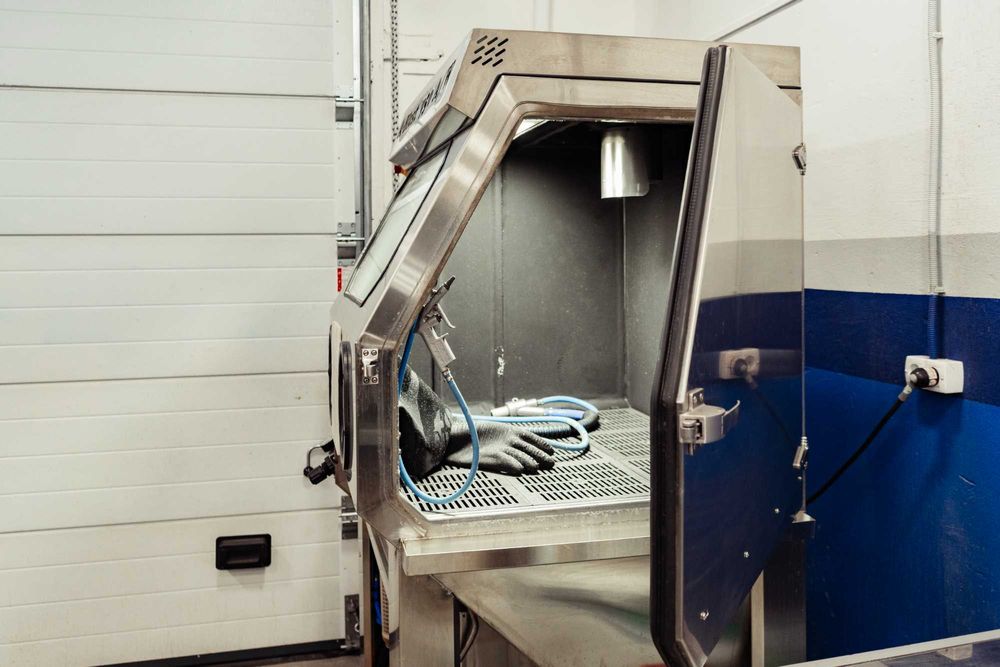 Аквабластинг — делікатне очищення алюмінію, міді, латуні