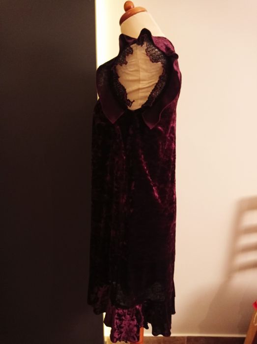 Sukienka Cocomore welurowa z koronką sukienka