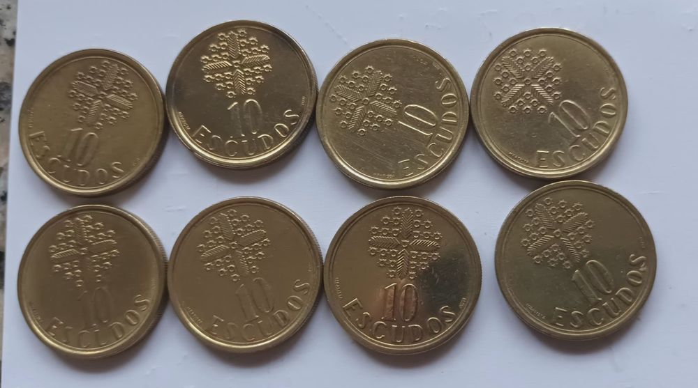 8 moedas 10 escudos- datas diferentes