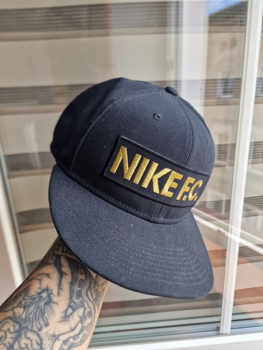 Czapka czarna nike f.c