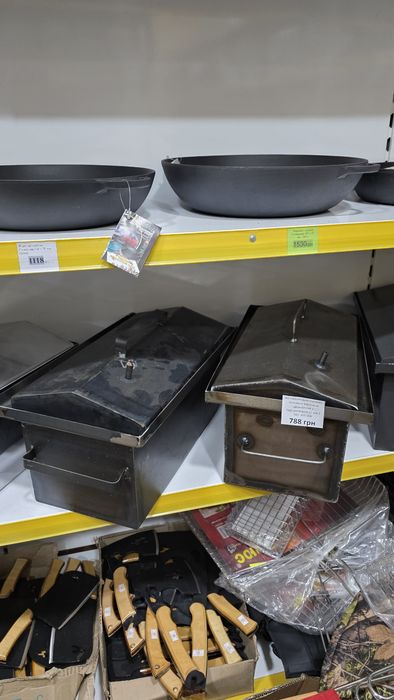 Коптильня гарячого копчення з гідрозатвором нержавійка та чорна сталь