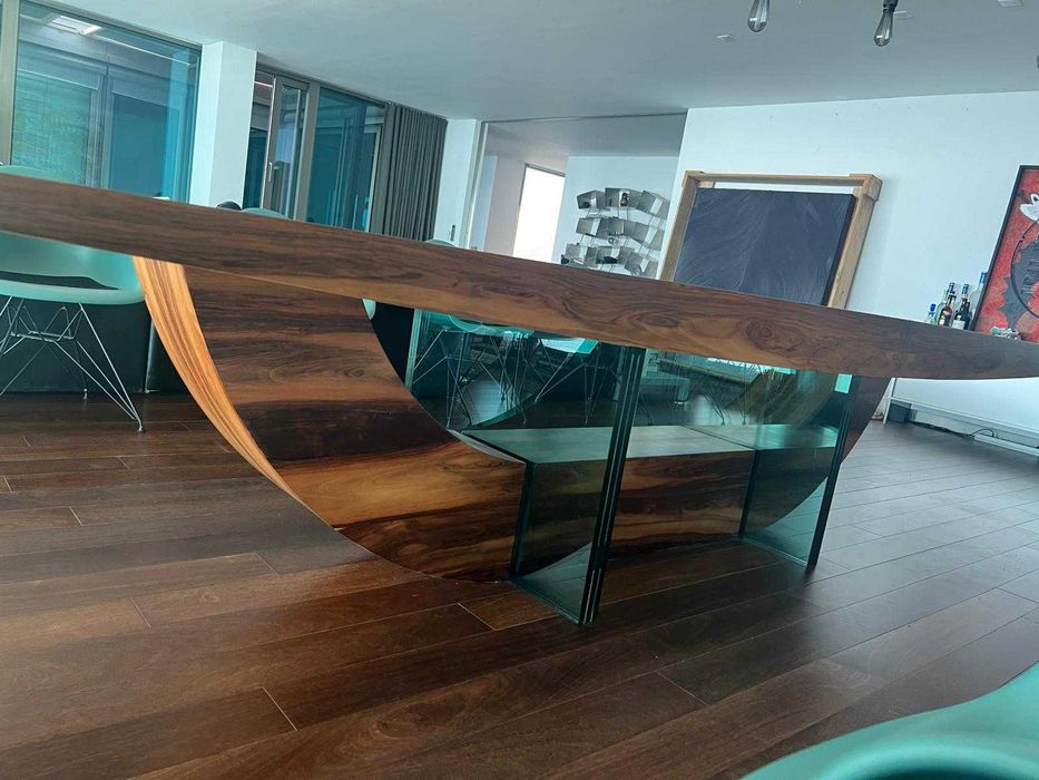 Mesa de jantar madeira maciça e vidro