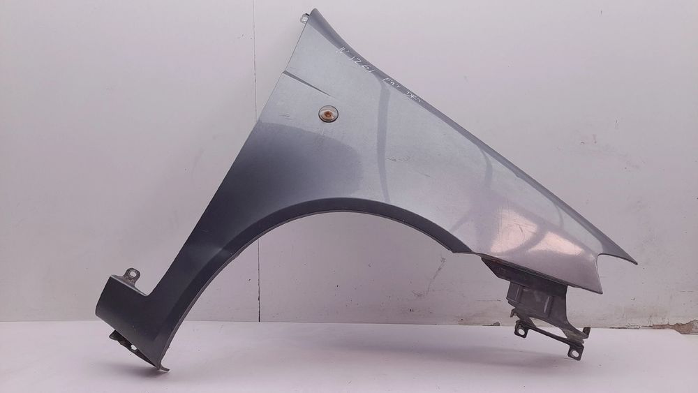 Guarda-lamas direito FIAT Punto (188_)