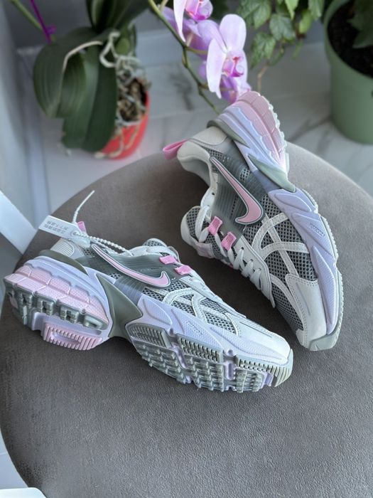 PREMIUM‼️Nike V2K Runtekk White Grey Pink / жіночі кросівки найк 38 39
