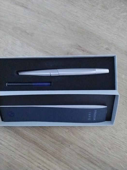 Caneta bmw de tinta permanente