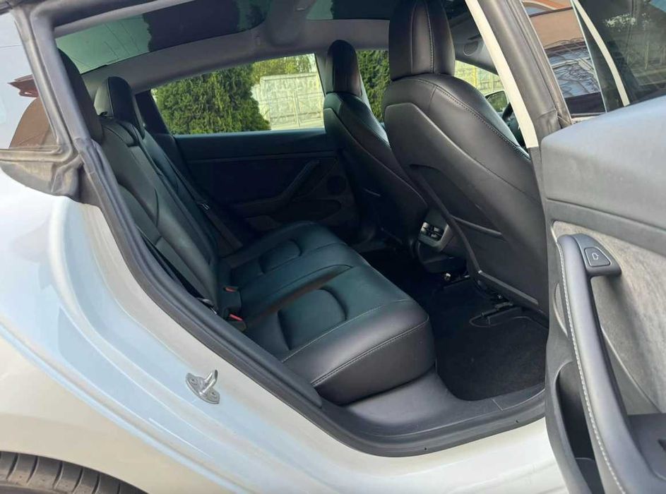 Tesla Model 3 Long Range AWD 2021