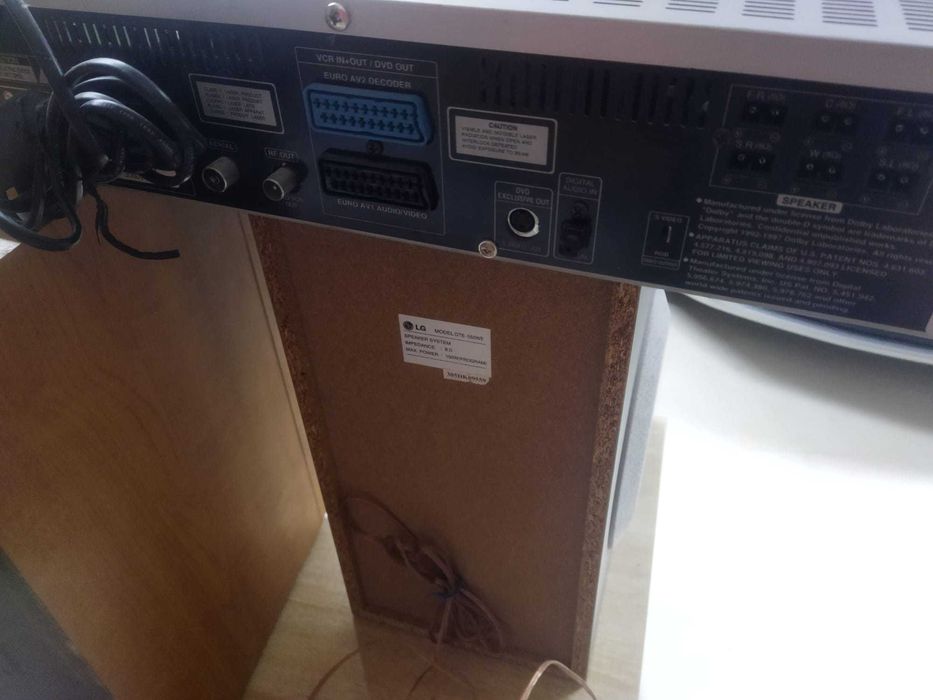 Sistema som LG Combi home theater system dts5850