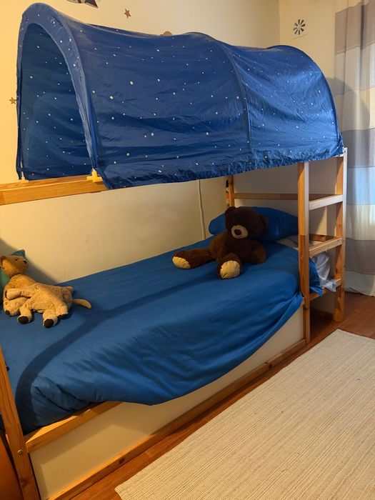 Cama infantil com colchão