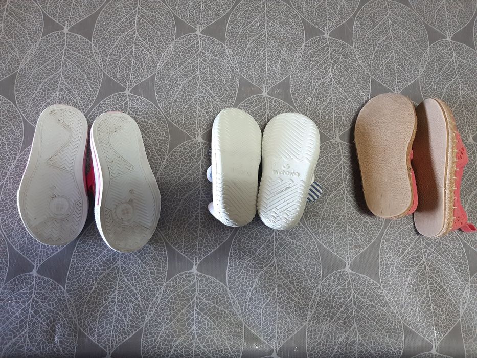 Vendo Sapatos Criança menina