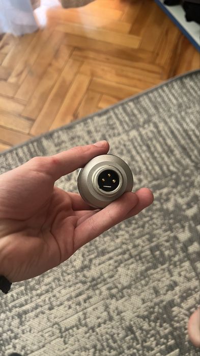 Продаю Neumann TLM 102