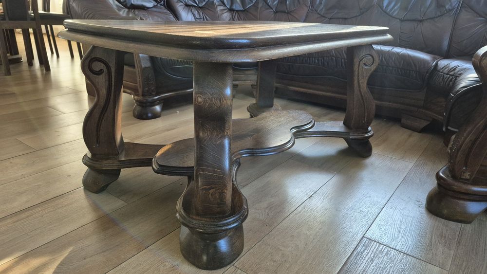 Komplet skórzany Kler- kanapa U, ława, 2 pufy