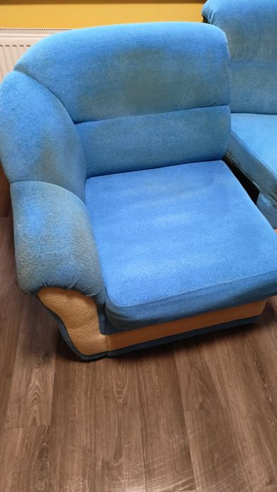 Выездная химчистка мебели чистка диванов