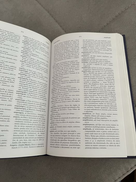 Dicionário enciclopédico português
