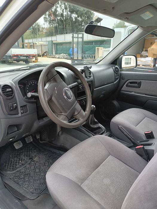 ISUZO D-MAX, 2 lugares, 2010, c/ IVA dedutível