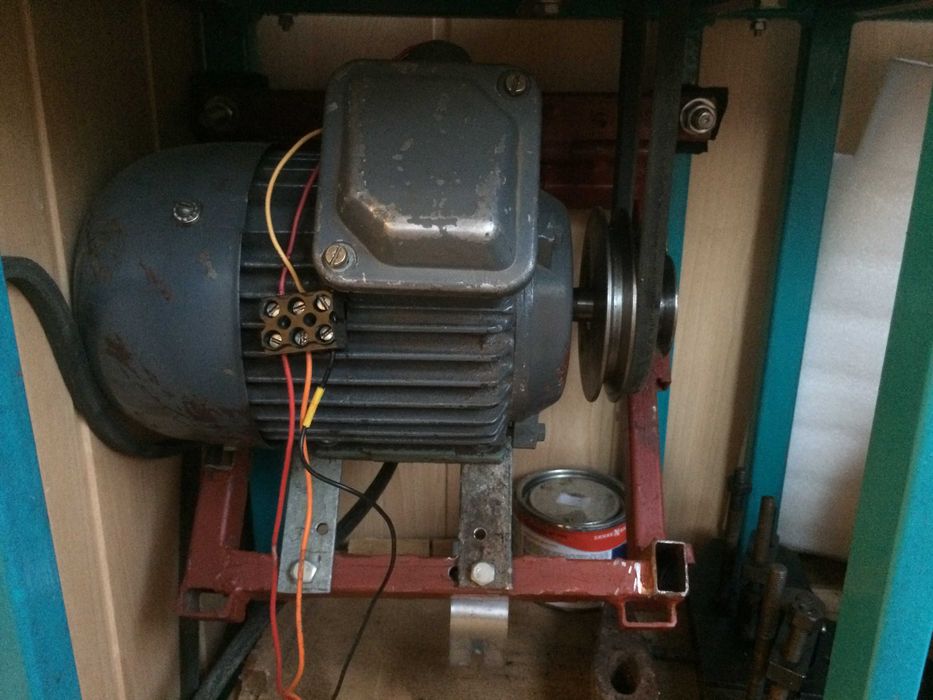 ТВ-16. Станок токарный с рамой и двигателем для дома. С рамой