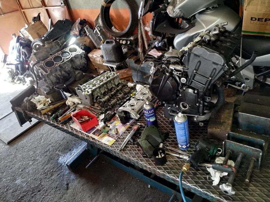 Reparaçao de Yamaha R6 modelos carboraçao