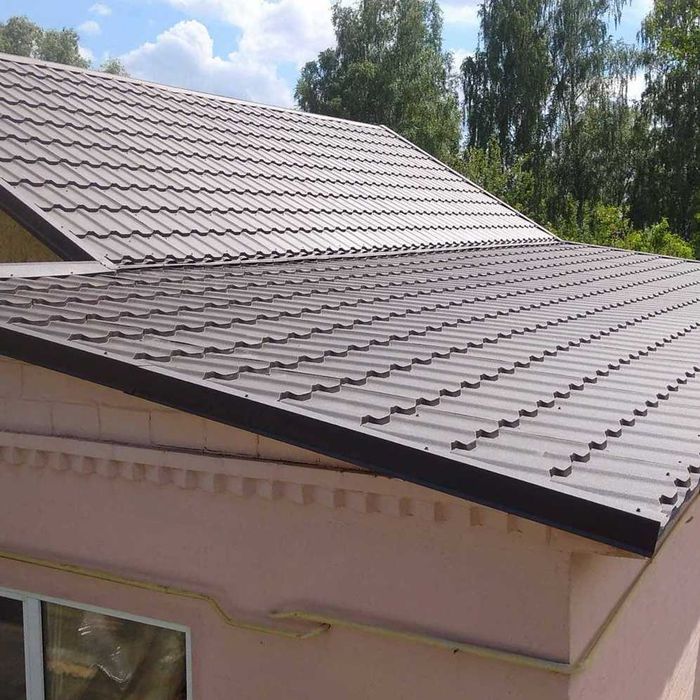 Бригада кровельщиков. Ремонт даху. Водосточка/подшива. Покрівельники