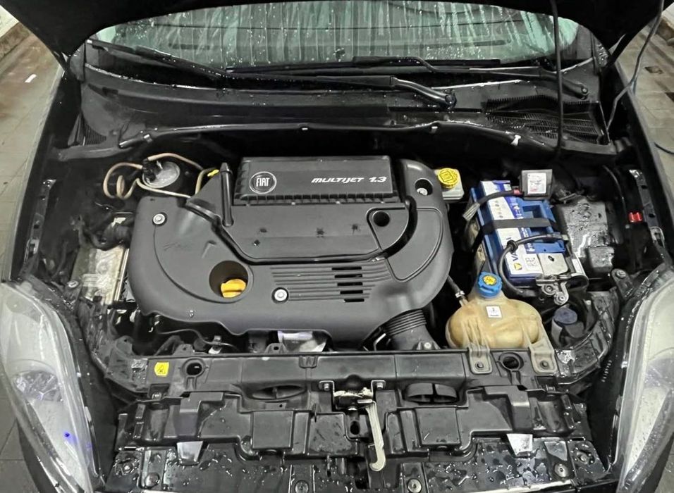 FiAT PUNTO EVO SPORT 1.3 MultiJet Diesel — photo 5