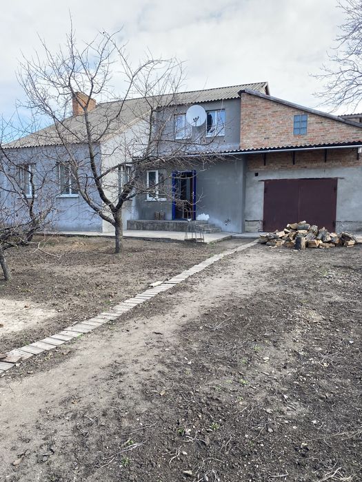 Продам будинок. смт. Васильківка