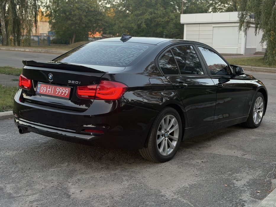 Продам Bmw 3-series f30 320i