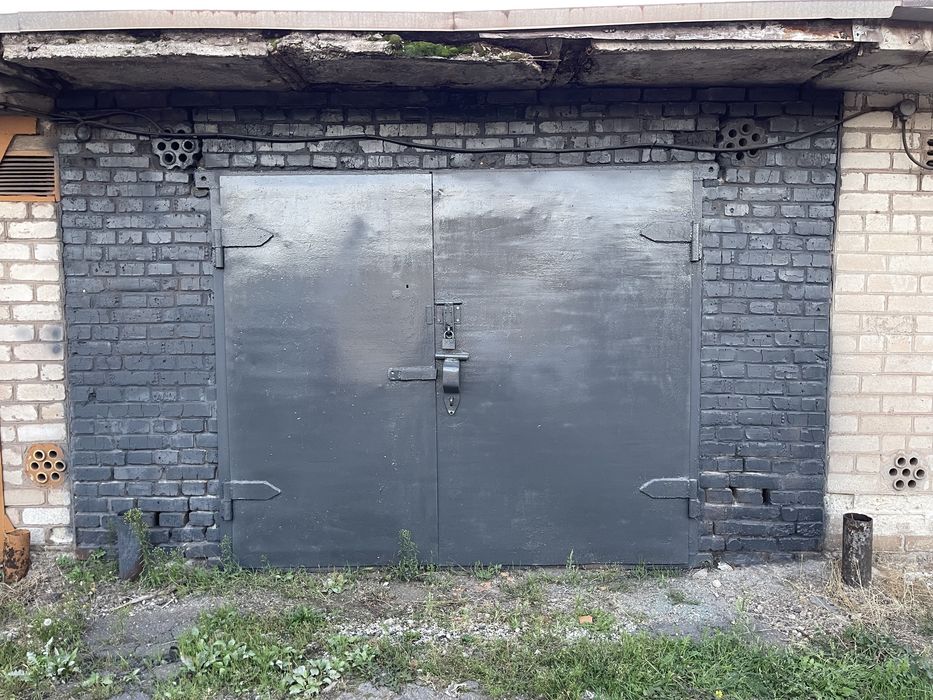 Продам капитальный гараж в кооперативе Серпантин