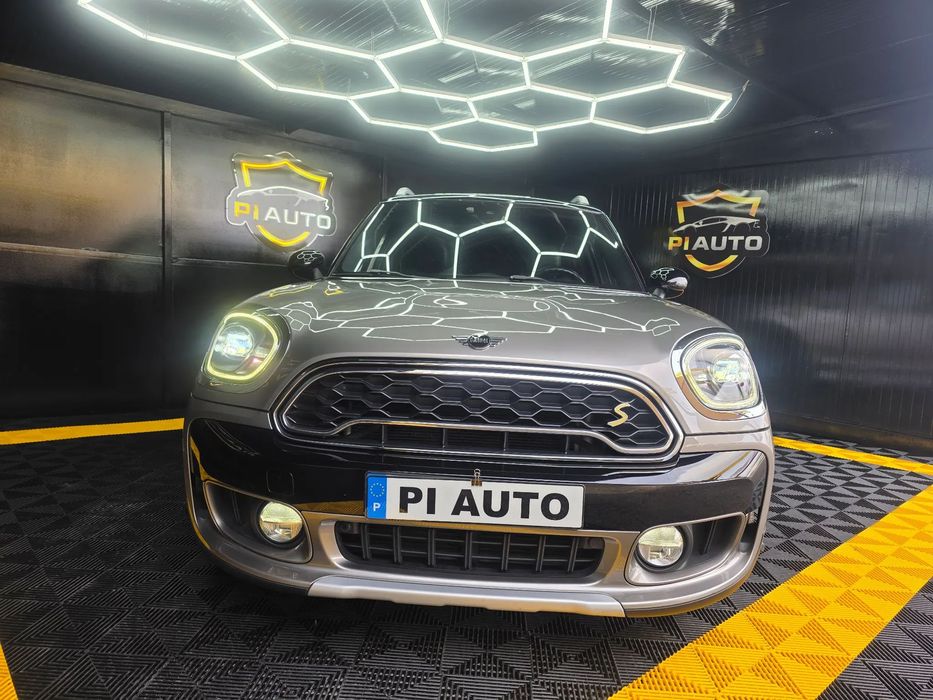 MINI Countryman Cooper SE ALL4 Auto foto 3