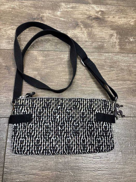 Маленька сумочка крос-боді kipling