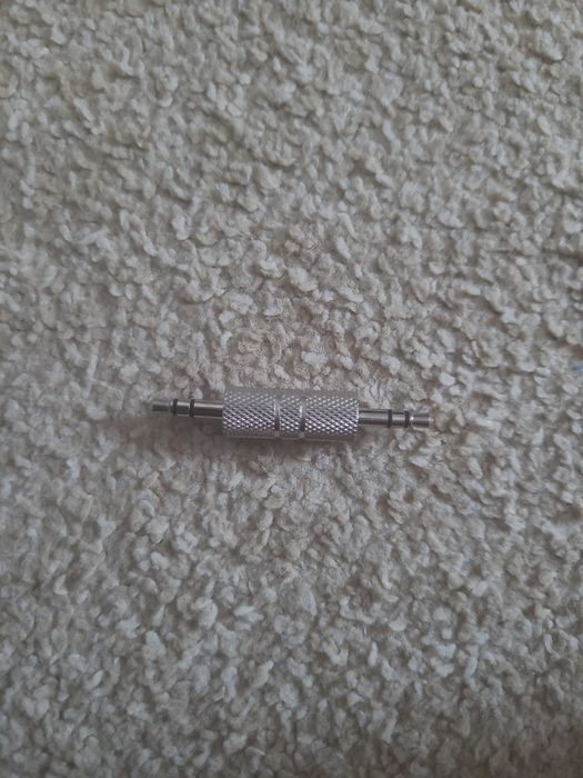 Adapter mini jack 3,5 mm stereo M/M AUX
