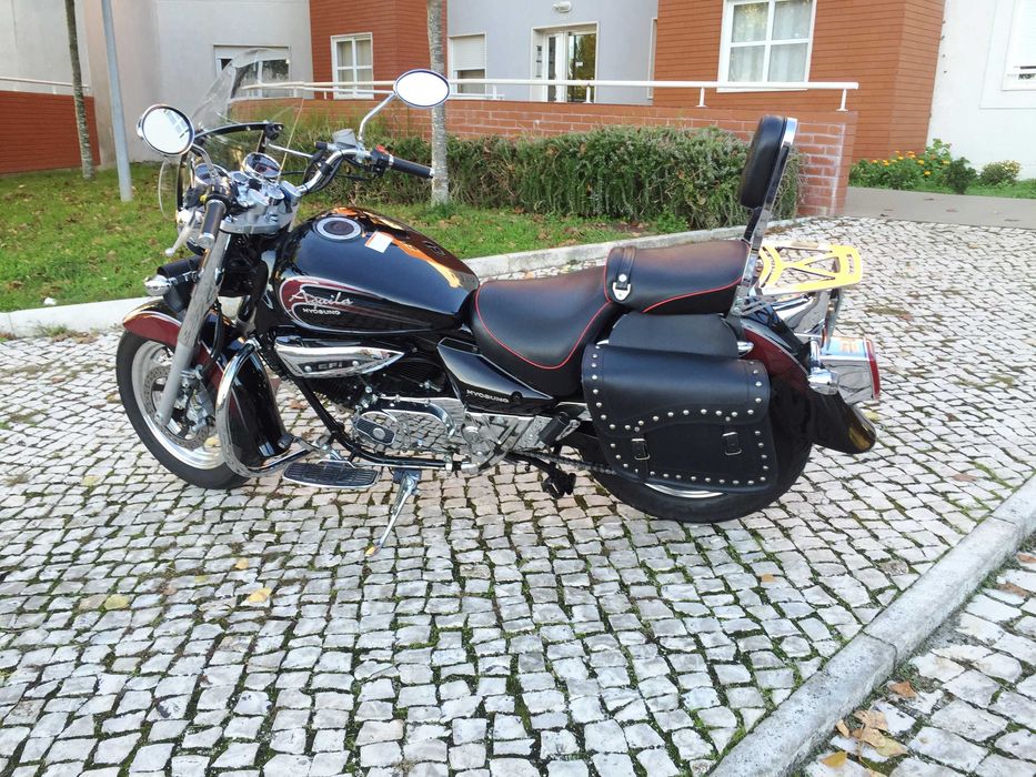 hyosung Aquila 250