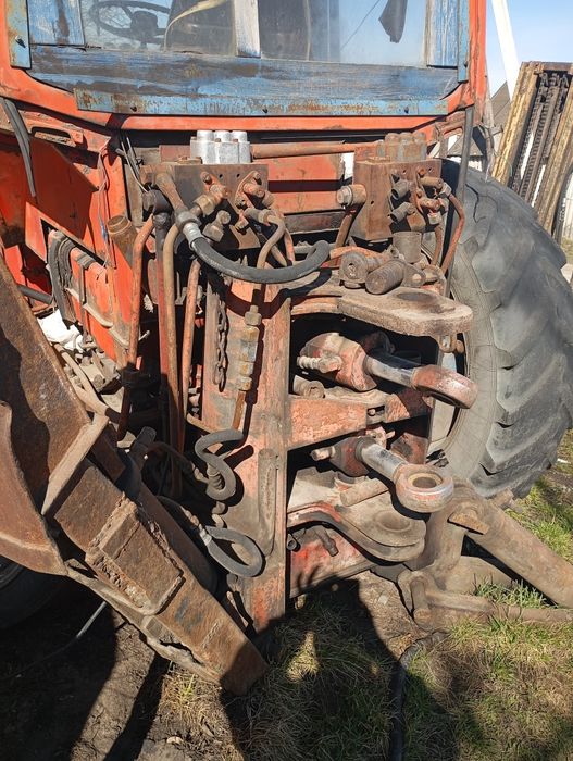 Запчастини до екскаватора