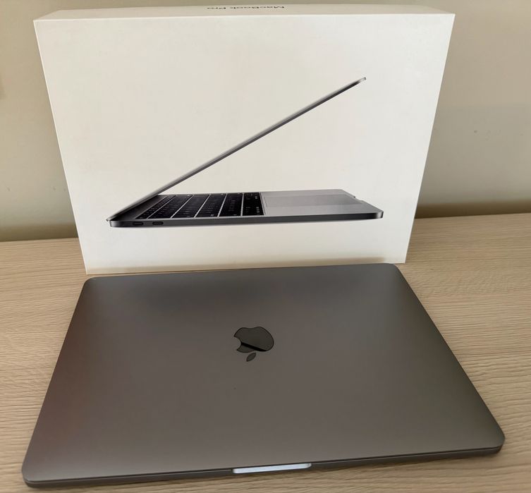 MacBook Pro 2017 13’ - Space Gray