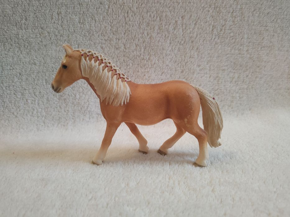 rodzina rasy haflinger schleich