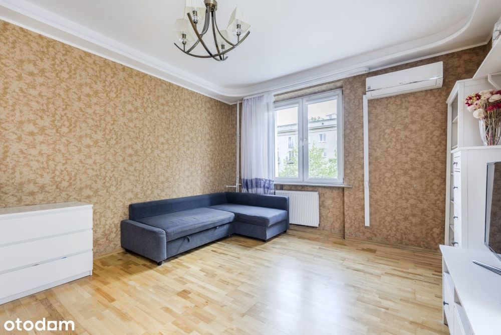 Plac Hallera / Brechta / 52 m2 /2 pokoje