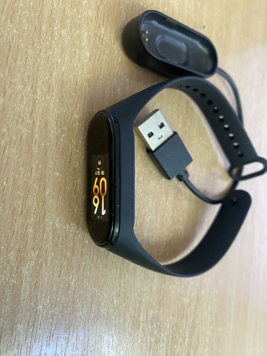 Фитнес-браслет Xiaomi Mi  Band 4.