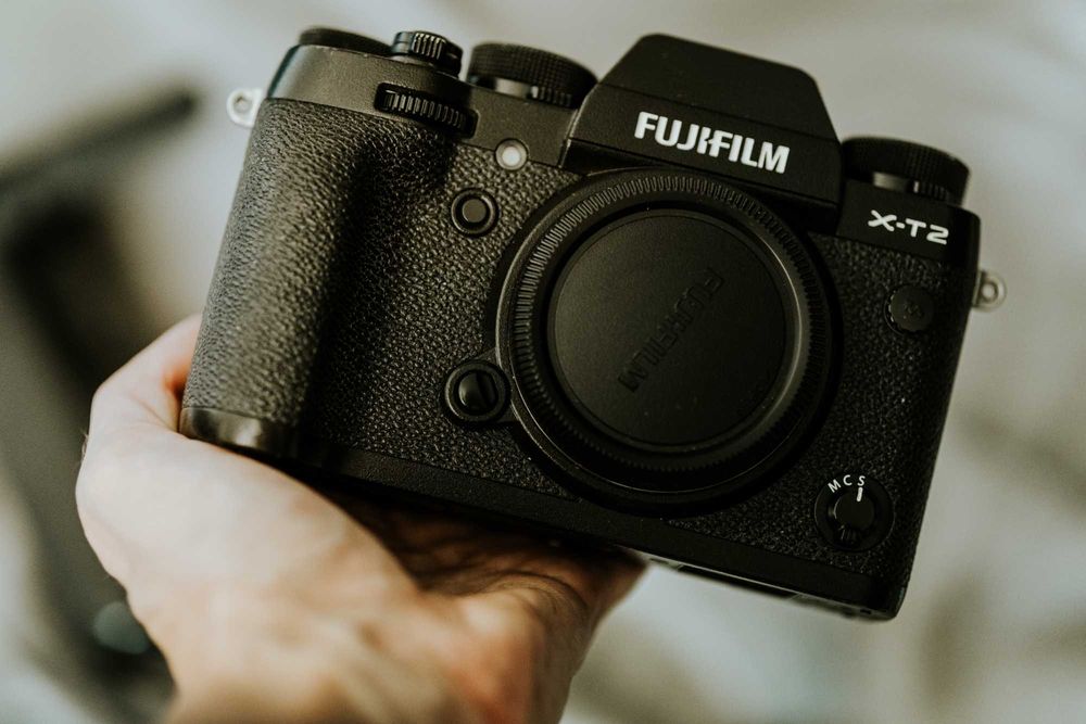 Fujifilm XT2 body + grip