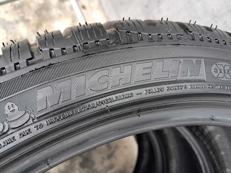 Резина зимова. НОВА 235/40 R18 Michelin Pilot Alpin PA4 *