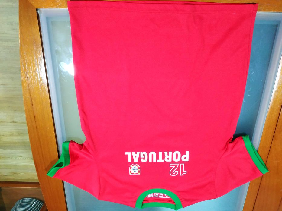 T-shirt de Portugal tamanho 10 anos