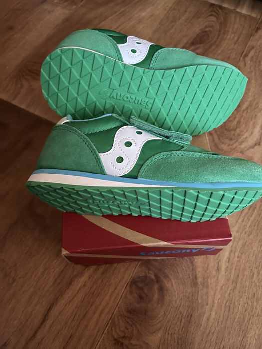 Продам кросівки.Saucony.Весна осінь.Легенькі.Розмір 21