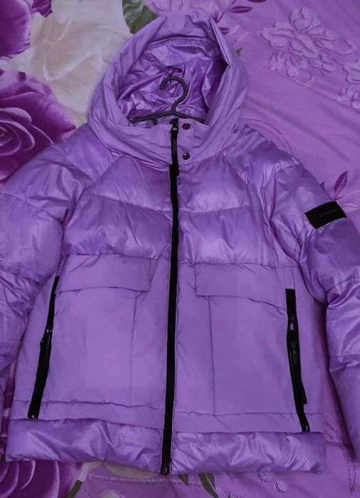 Жіноча куртка осінь - весна