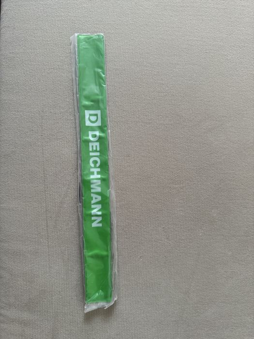 Zielono biały odblask Deichmann