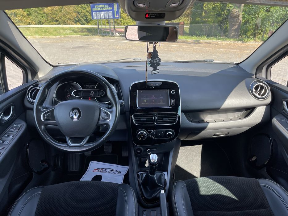 Renault Clio 2017 r benzyna Prywatnie