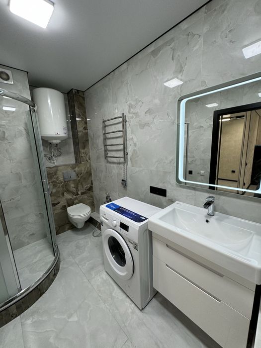 Жк Атлант. Шикарна нова евро 2к квартира! 10 поверх ! Металургів 35