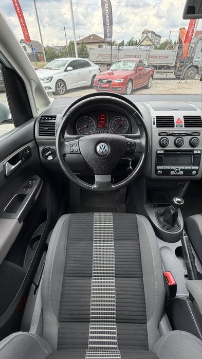 Volkswagen Touran Фольксваген Тоуран FL 2008р 1.4 TSІ бенз 6 МКПП 5 місць