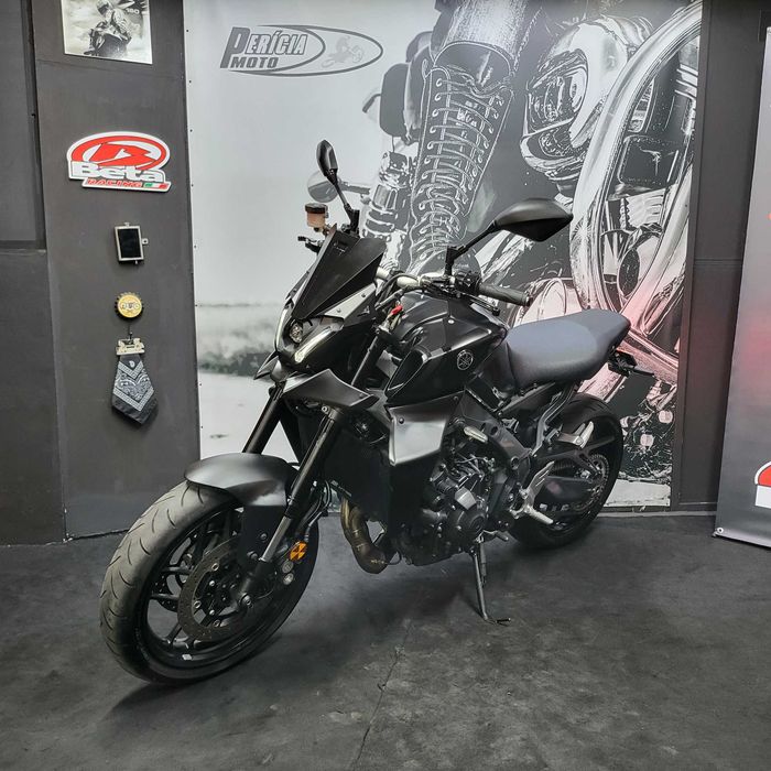 Yamaha MT 09 2021