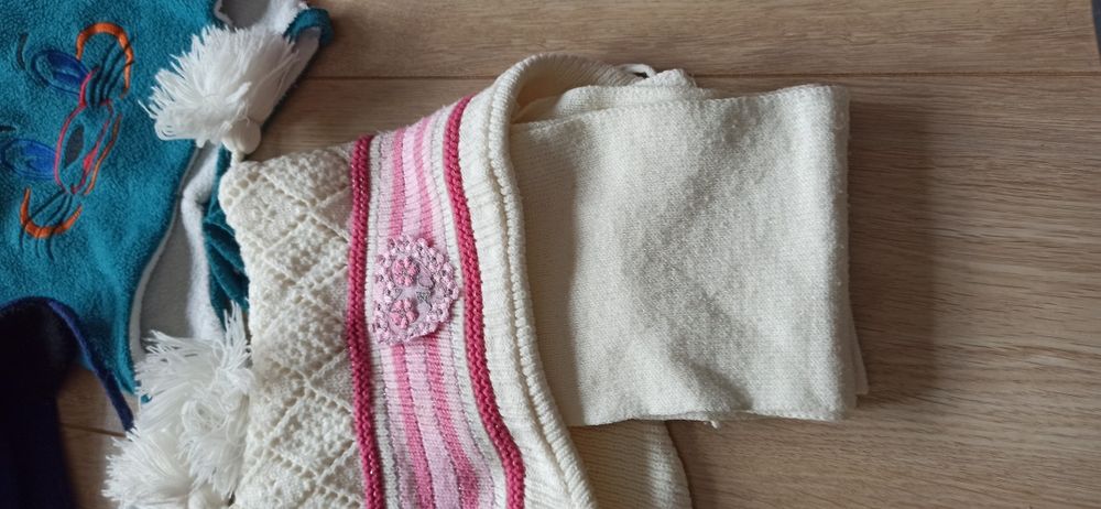 Zima zestaw czapek, wiek 3-4l