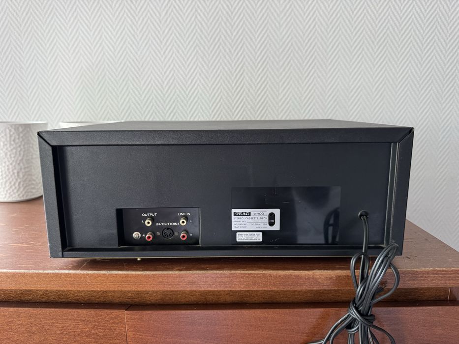 Magnetofon TEAC A-100
