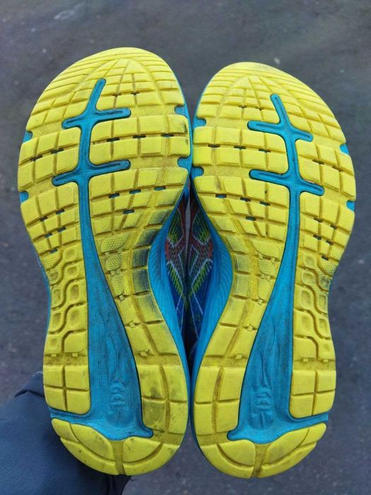 23,5 см дитячі кросівки Asics Gel-Noosa TRI 13 GS кроссовки детские