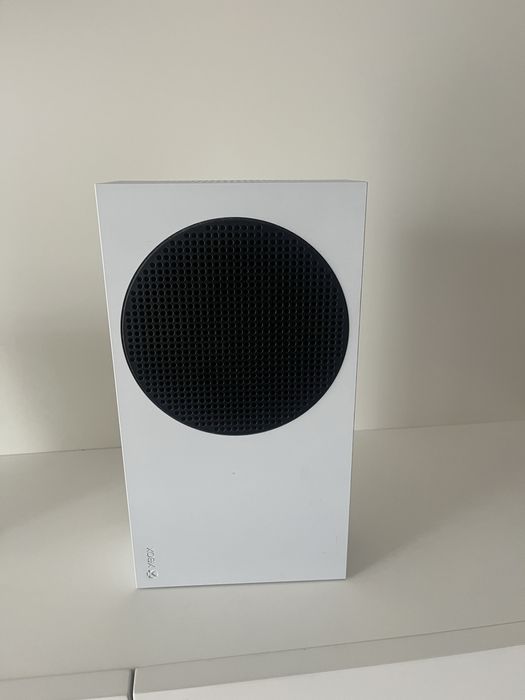 Xbox serie S com comando nova