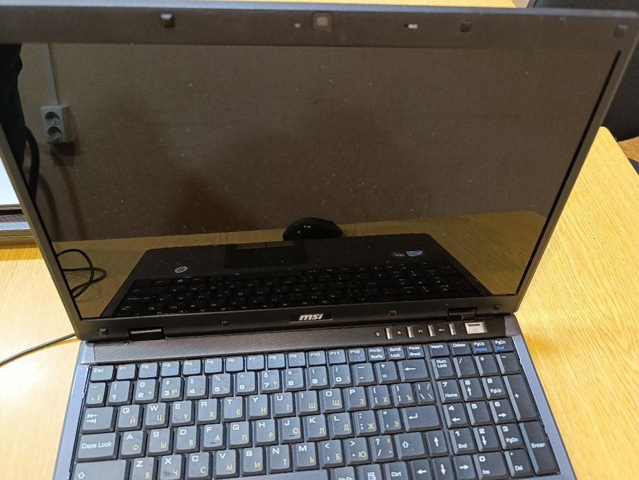 Ноутбук MSI CX600