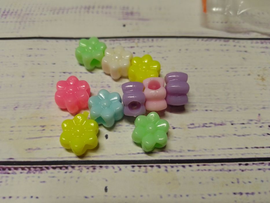 Фигурные бусины. Круглые и др